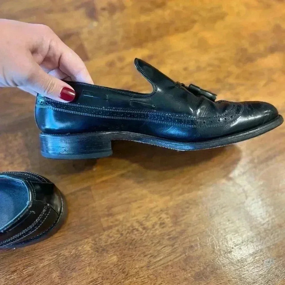 Allen Edmonds Berwick Leather Dress shoes. Size 6.5 - Picture 10 of 10